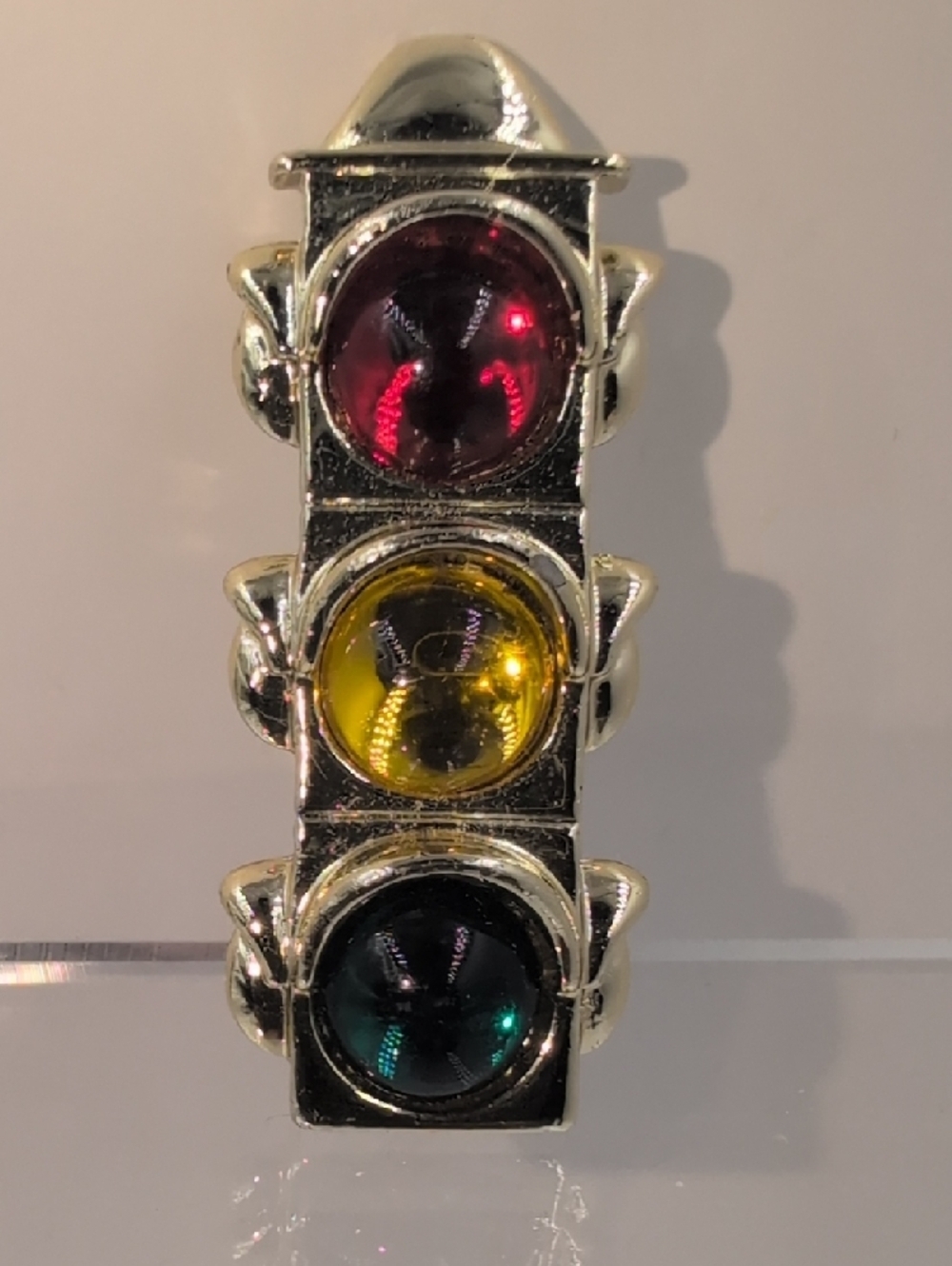 Vintage Gold Tone Novelty Traffic Light Brooch - Red Yellow Green Cabochon - Picture 4 of 8